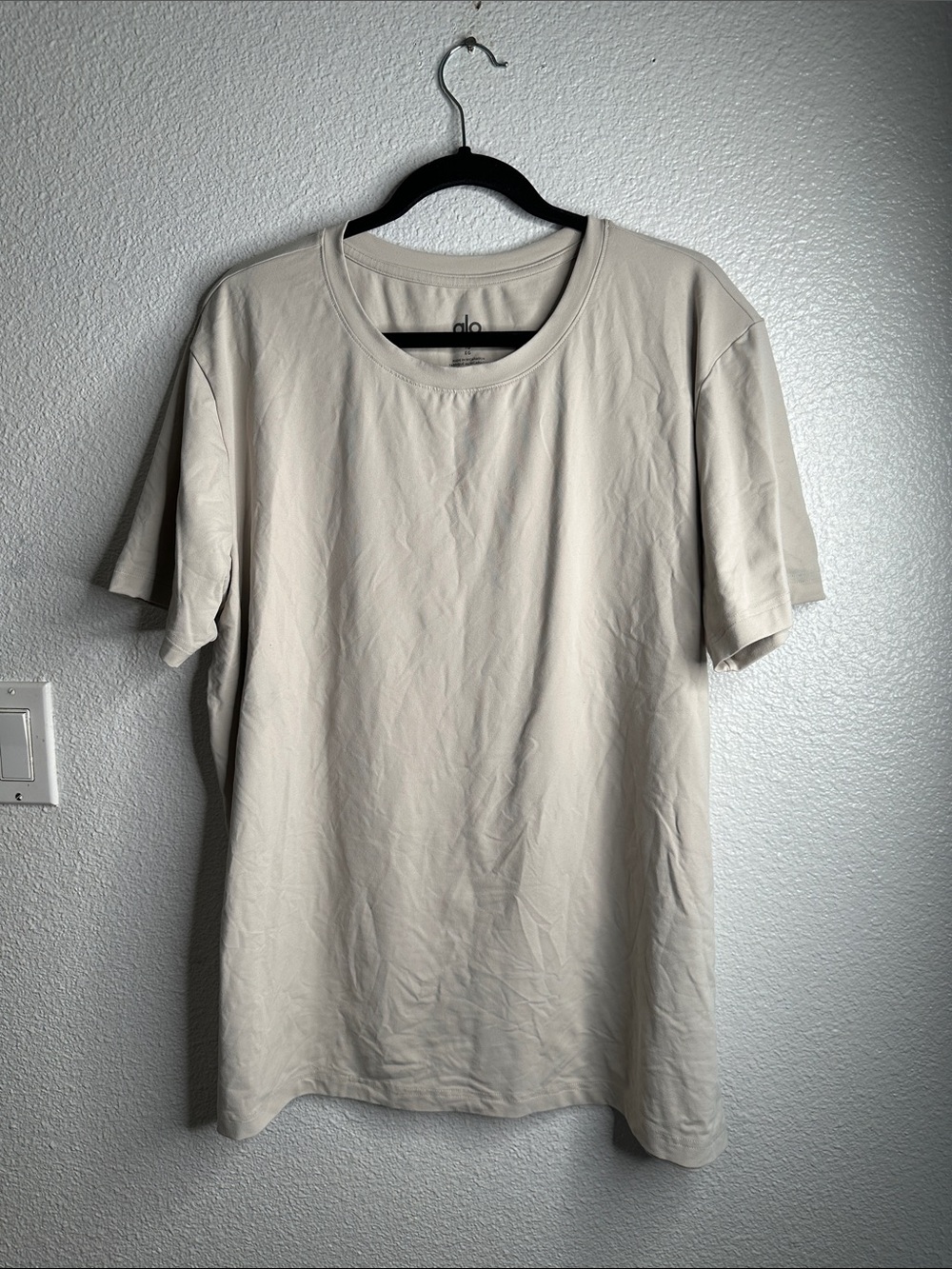 ALO Yoga Men's Crew Tee in Light Beige size xL active wear